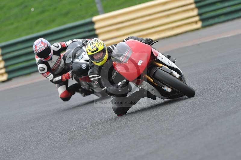 Motorcycle action photographs;cadwell;cadwell park photographs;event digital images;eventdigitalimages;motor racing louth lincolnshire;no limits trackdays;peter wileman photography;trackday;trackday digital images;trackday photos