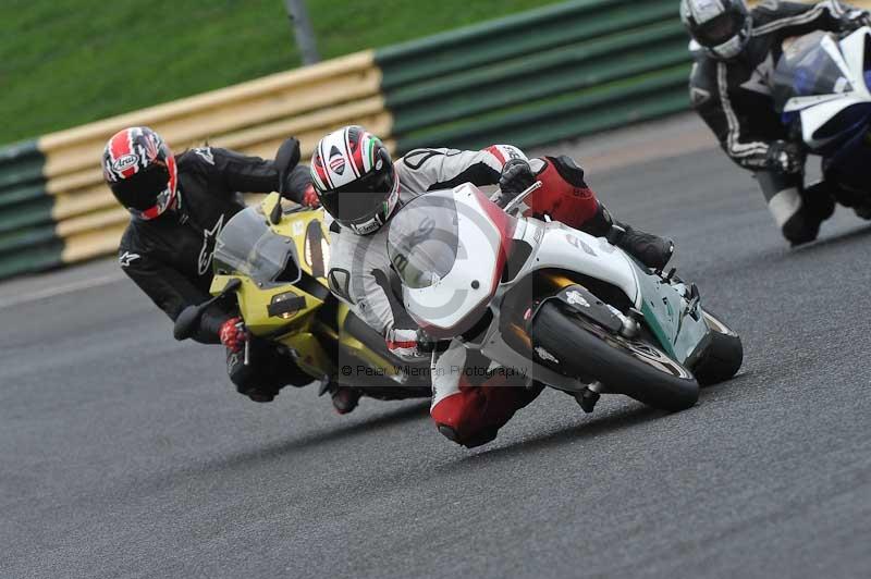 Motorcycle action photographs;cadwell;cadwell park photographs;event digital images;eventdigitalimages;motor racing louth lincolnshire;no limits trackdays;peter wileman photography;trackday;trackday digital images;trackday photos