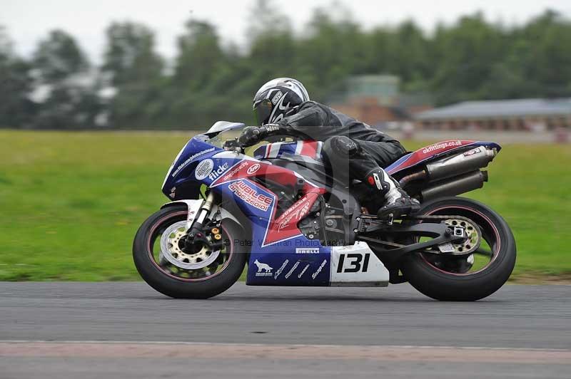 Motorcycle action photographs;cadwell;cadwell park photographs;event digital images;eventdigitalimages;motor racing louth lincolnshire;no limits trackdays;peter wileman photography;trackday;trackday digital images;trackday photos
