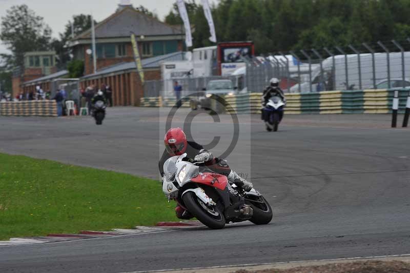 Motorcycle action photographs;cadwell;cadwell park photographs;event digital images;eventdigitalimages;motor racing louth lincolnshire;no limits trackdays;peter wileman photography;trackday;trackday digital images;trackday photos