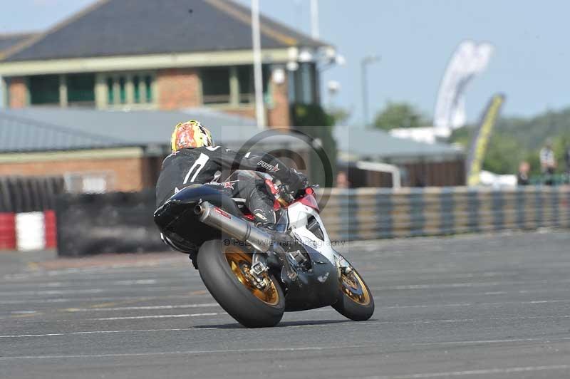 Motorcycle action photographs;cadwell;cadwell park photographs;event digital images;eventdigitalimages;motor racing louth lincolnshire;no limits trackdays;peter wileman photography;trackday;trackday digital images;trackday photos