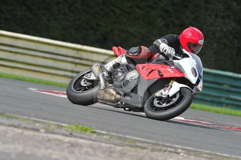 Motorcycle action photographs;cadwell;cadwell park photographs;event digital images;eventdigitalimages;motor racing louth lincolnshire;no limits trackdays;peter wileman photography;trackday;trackday digital images;trackday photos