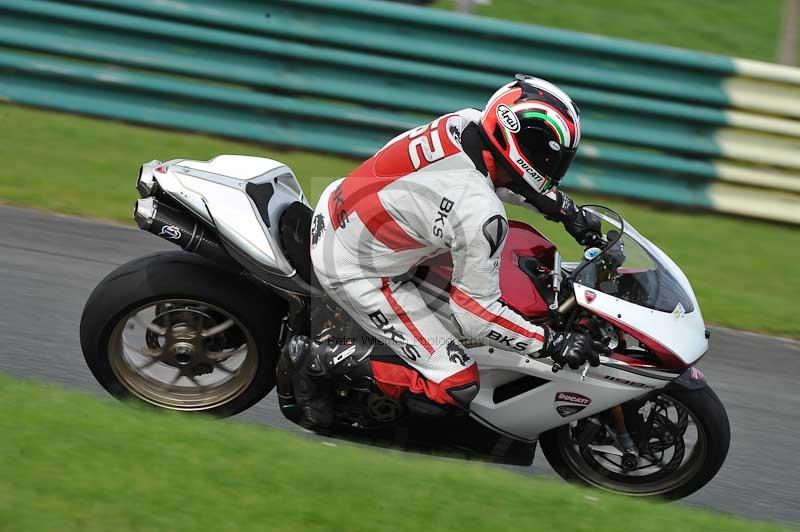 Motorcycle action photographs;cadwell;cadwell park photographs;event digital images;eventdigitalimages;motor racing louth lincolnshire;no limits trackdays;peter wileman photography;trackday;trackday digital images;trackday photos