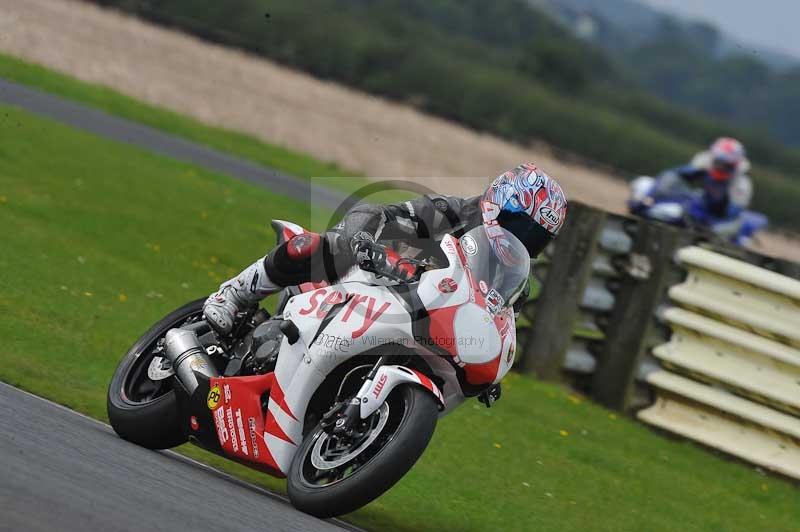 Motorcycle action photographs;cadwell;cadwell park photographs;event digital images;eventdigitalimages;motor racing louth lincolnshire;no limits trackdays;peter wileman photography;trackday;trackday digital images;trackday photos