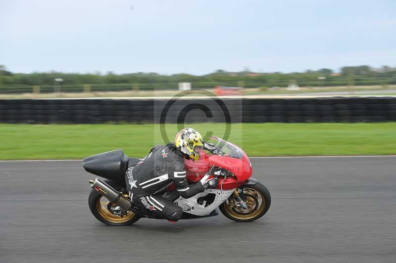 Motorcycle action photographs;cadwell;cadwell park photographs;event digital images;eventdigitalimages;motor racing louth lincolnshire;no limits trackdays;peter wileman photography;trackday;trackday digital images;trackday photos