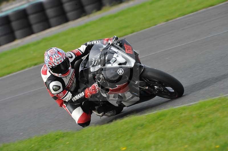 Motorcycle action photographs;cadwell;cadwell park photographs;event digital images;eventdigitalimages;motor racing louth lincolnshire;no limits trackdays;peter wileman photography;trackday;trackday digital images;trackday photos