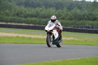 Motorcycle-action-photographs;cadwell;cadwell-park-photographs;event-digital-images;eventdigitalimages;motor-racing-louth-lincolnshire;no-limits-trackdays;peter-wileman-photography;trackday;trackday-digital-images;trackday-photos