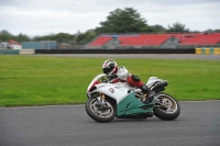 Motorcycle-action-photographs;cadwell;cadwell-park-photographs;event-digital-images;eventdigitalimages;motor-racing-louth-lincolnshire;no-limits-trackdays;peter-wileman-photography;trackday;trackday-digital-images;trackday-photos