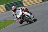 Motorcycle-action-photographs;cadwell;cadwell-park-photographs;event-digital-images;eventdigitalimages;motor-racing-louth-lincolnshire;no-limits-trackdays;peter-wileman-photography;trackday;trackday-digital-images;trackday-photos