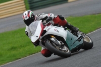 Motorcycle-action-photographs;cadwell;cadwell-park-photographs;event-digital-images;eventdigitalimages;motor-racing-louth-lincolnshire;no-limits-trackdays;peter-wileman-photography;trackday;trackday-digital-images;trackday-photos