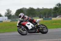 Motorcycle-action-photographs;cadwell;cadwell-park-photographs;event-digital-images;eventdigitalimages;motor-racing-louth-lincolnshire;no-limits-trackdays;peter-wileman-photography;trackday;trackday-digital-images;trackday-photos