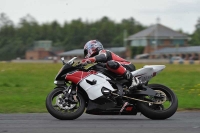 Motorcycle-action-photographs;cadwell;cadwell-park-photographs;event-digital-images;eventdigitalimages;motor-racing-louth-lincolnshire;no-limits-trackdays;peter-wileman-photography;trackday;trackday-digital-images;trackday-photos