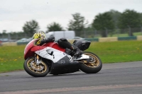 Motorcycle-action-photographs;cadwell;cadwell-park-photographs;event-digital-images;eventdigitalimages;motor-racing-louth-lincolnshire;no-limits-trackdays;peter-wileman-photography;trackday;trackday-digital-images;trackday-photos