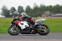 Motorcycle-action-photographs;cadwell;cadwell-park-photographs;event-digital-images;eventdigitalimages;motor-racing-louth-lincolnshire;no-limits-trackdays;peter-wileman-photography;trackday;trackday-digital-images;trackday-photos