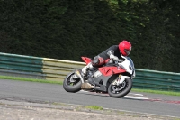 Motorcycle-action-photographs;cadwell;cadwell-park-photographs;event-digital-images;eventdigitalimages;motor-racing-louth-lincolnshire;no-limits-trackdays;peter-wileman-photography;trackday;trackday-digital-images;trackday-photos