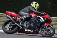 Motorcycle-action-photographs;cadwell;cadwell-park-photographs;event-digital-images;eventdigitalimages;motor-racing-louth-lincolnshire;no-limits-trackdays;peter-wileman-photography;trackday;trackday-digital-images;trackday-photos