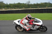 Motorcycle-action-photographs;cadwell;cadwell-park-photographs;event-digital-images;eventdigitalimages;motor-racing-louth-lincolnshire;no-limits-trackdays;peter-wileman-photography;trackday;trackday-digital-images;trackday-photos