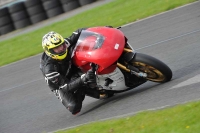 Motorcycle-action-photographs;cadwell;cadwell-park-photographs;event-digital-images;eventdigitalimages;motor-racing-louth-lincolnshire;no-limits-trackdays;peter-wileman-photography;trackday;trackday-digital-images;trackday-photos