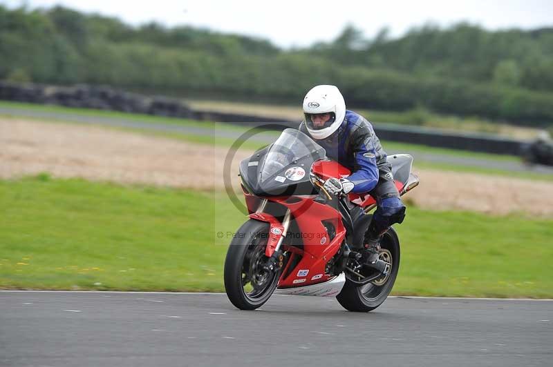 Motorcycle action photographs;cadwell;cadwell park photographs;event digital images;eventdigitalimages;motor racing louth lincolnshire;no limits trackdays;peter wileman photography;trackday;trackday digital images;trackday photos
