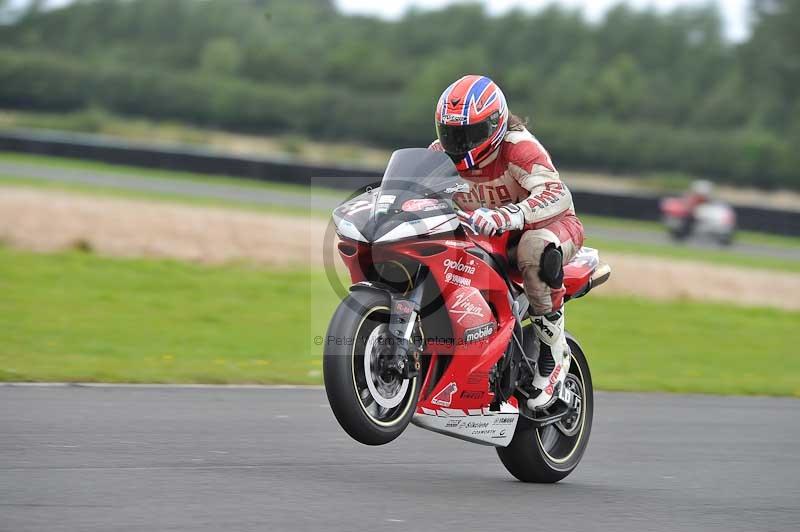 Motorcycle action photographs;cadwell;cadwell park photographs;event digital images;eventdigitalimages;motor racing louth lincolnshire;no limits trackdays;peter wileman photography;trackday;trackday digital images;trackday photos