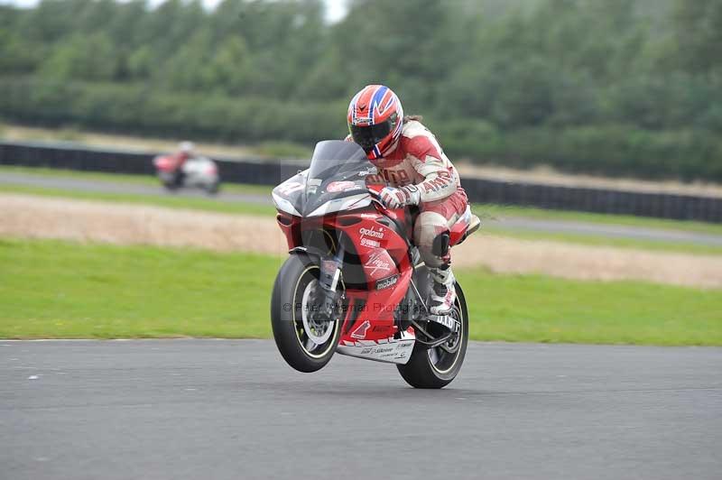 Motorcycle action photographs;cadwell;cadwell park photographs;event digital images;eventdigitalimages;motor racing louth lincolnshire;no limits trackdays;peter wileman photography;trackday;trackday digital images;trackday photos