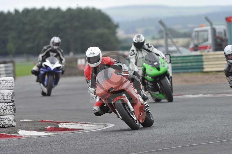 Motorcycle action photographs;cadwell;cadwell park photographs;event digital images;eventdigitalimages;motor racing louth lincolnshire;no limits trackdays;peter wileman photography;trackday;trackday digital images;trackday photos