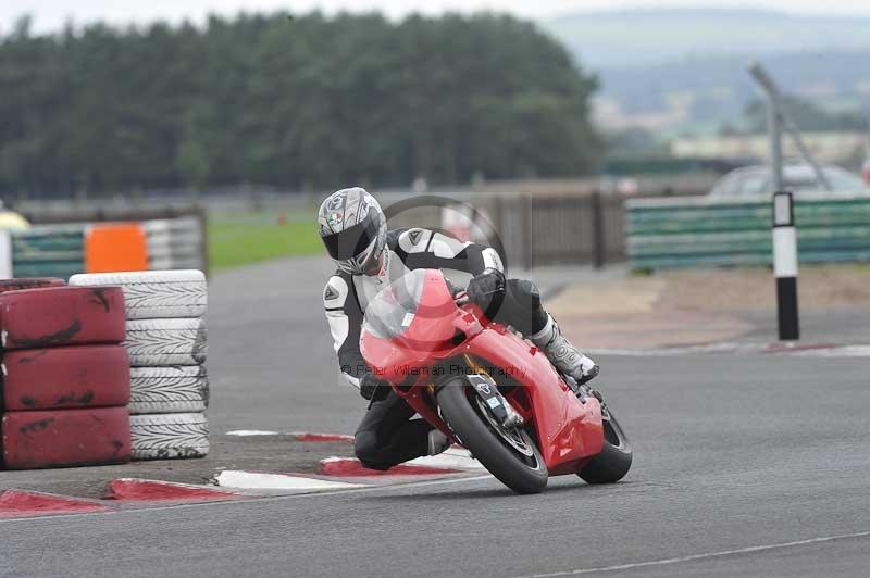 Motorcycle action photographs;cadwell;cadwell park photographs;event digital images;eventdigitalimages;motor racing louth lincolnshire;no limits trackdays;peter wileman photography;trackday;trackday digital images;trackday photos