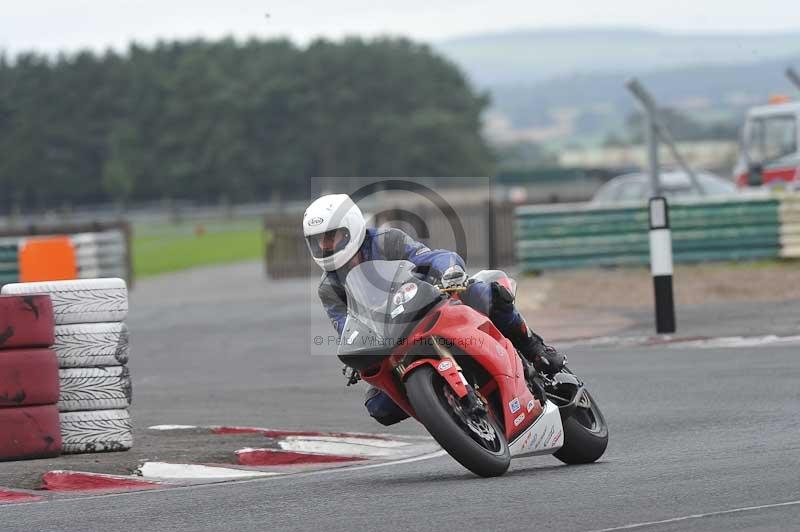 Motorcycle action photographs;cadwell;cadwell park photographs;event digital images;eventdigitalimages;motor racing louth lincolnshire;no limits trackdays;peter wileman photography;trackday;trackday digital images;trackday photos