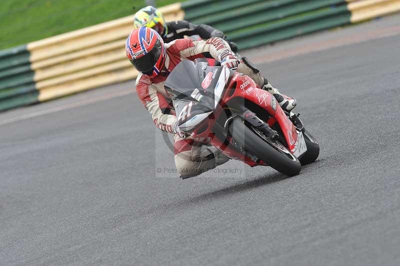 Motorcycle action photographs;cadwell;cadwell park photographs;event digital images;eventdigitalimages;motor racing louth lincolnshire;no limits trackdays;peter wileman photography;trackday;trackday digital images;trackday photos