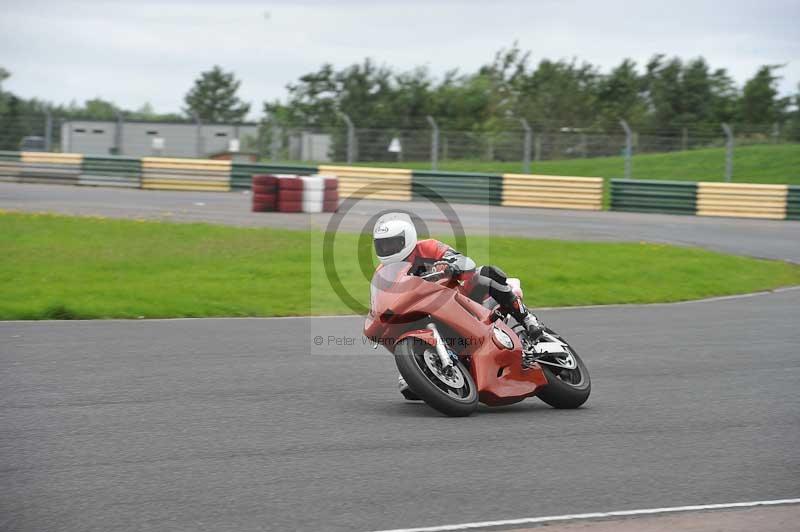 Motorcycle action photographs;cadwell;cadwell park photographs;event digital images;eventdigitalimages;motor racing louth lincolnshire;no limits trackdays;peter wileman photography;trackday;trackday digital images;trackday photos