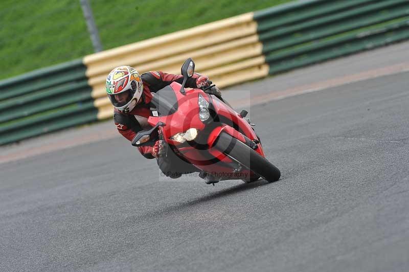 Motorcycle action photographs;cadwell;cadwell park photographs;event digital images;eventdigitalimages;motor racing louth lincolnshire;no limits trackdays;peter wileman photography;trackday;trackday digital images;trackday photos