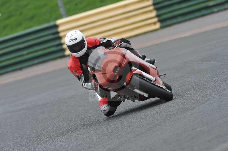 Motorcycle action photographs;cadwell;cadwell park photographs;event digital images;eventdigitalimages;motor racing louth lincolnshire;no limits trackdays;peter wileman photography;trackday;trackday digital images;trackday photos