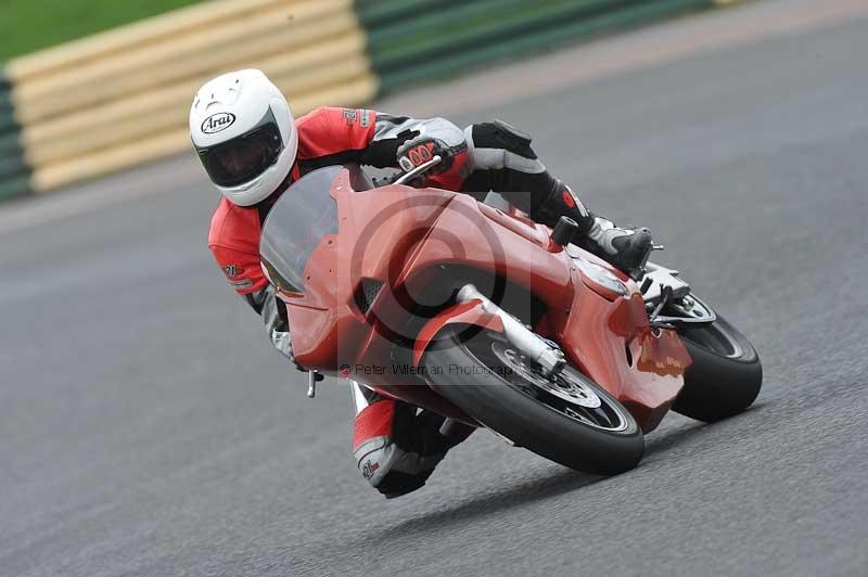 Motorcycle action photographs;cadwell;cadwell park photographs;event digital images;eventdigitalimages;motor racing louth lincolnshire;no limits trackdays;peter wileman photography;trackday;trackday digital images;trackday photos