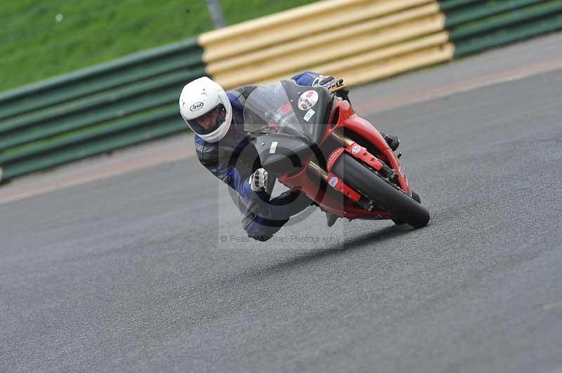 Motorcycle action photographs;cadwell;cadwell park photographs;event digital images;eventdigitalimages;motor racing louth lincolnshire;no limits trackdays;peter wileman photography;trackday;trackday digital images;trackday photos