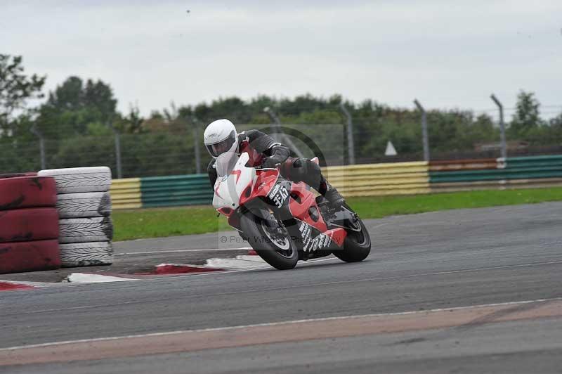 Motorcycle action photographs;cadwell;cadwell park photographs;event digital images;eventdigitalimages;motor racing louth lincolnshire;no limits trackdays;peter wileman photography;trackday;trackday digital images;trackday photos