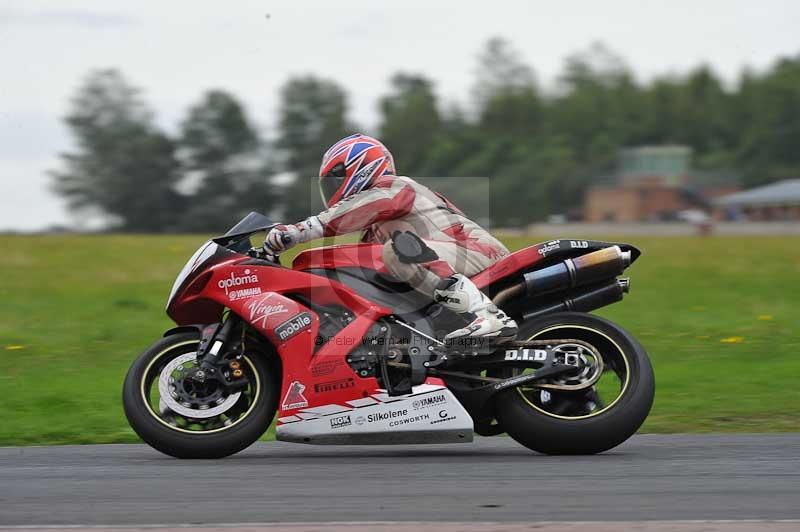 Motorcycle action photographs;cadwell;cadwell park photographs;event digital images;eventdigitalimages;motor racing louth lincolnshire;no limits trackdays;peter wileman photography;trackday;trackday digital images;trackday photos