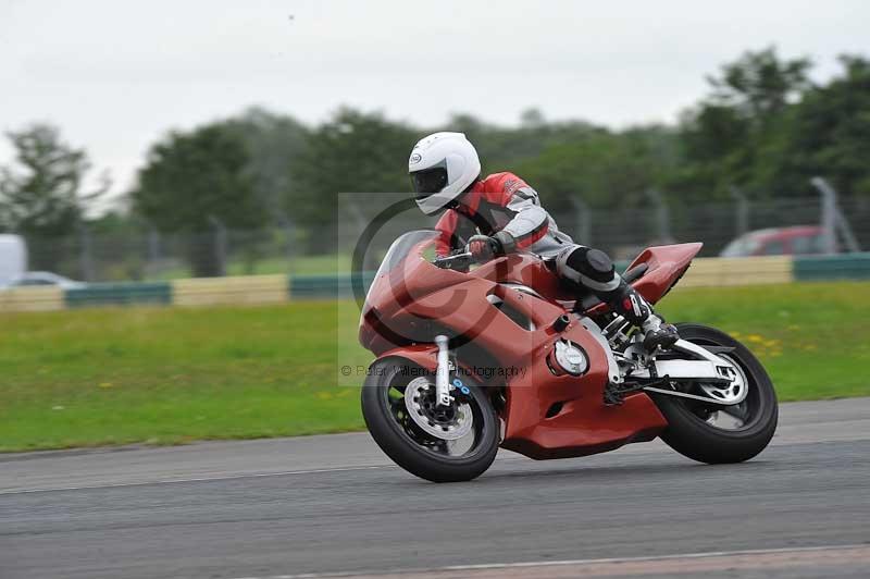 Motorcycle action photographs;cadwell;cadwell park photographs;event digital images;eventdigitalimages;motor racing louth lincolnshire;no limits trackdays;peter wileman photography;trackday;trackday digital images;trackday photos