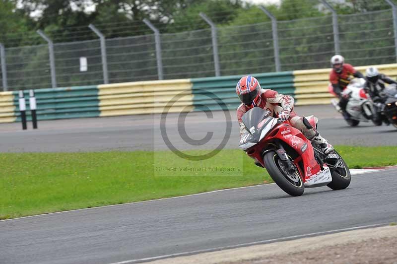 Motorcycle action photographs;cadwell;cadwell park photographs;event digital images;eventdigitalimages;motor racing louth lincolnshire;no limits trackdays;peter wileman photography;trackday;trackday digital images;trackday photos