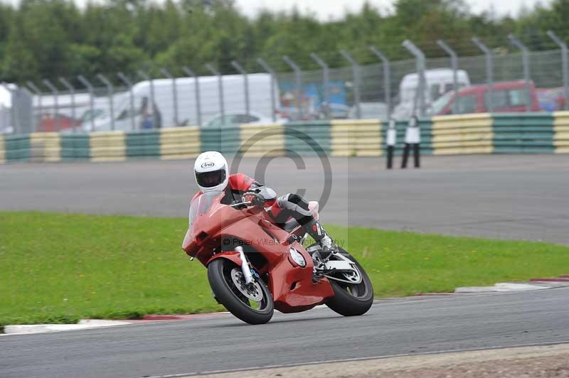 Motorcycle action photographs;cadwell;cadwell park photographs;event digital images;eventdigitalimages;motor racing louth lincolnshire;no limits trackdays;peter wileman photography;trackday;trackday digital images;trackday photos