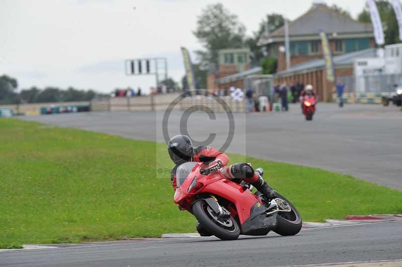 Motorcycle action photographs;cadwell;cadwell park photographs;event digital images;eventdigitalimages;motor racing louth lincolnshire;no limits trackdays;peter wileman photography;trackday;trackday digital images;trackday photos