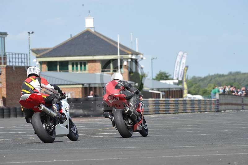 Motorcycle action photographs;cadwell;cadwell park photographs;event digital images;eventdigitalimages;motor racing louth lincolnshire;no limits trackdays;peter wileman photography;trackday;trackday digital images;trackday photos