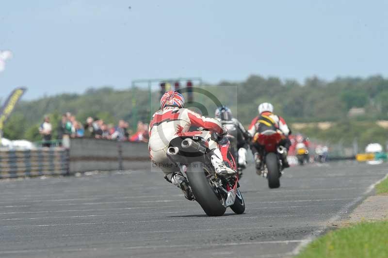 Motorcycle action photographs;cadwell;cadwell park photographs;event digital images;eventdigitalimages;motor racing louth lincolnshire;no limits trackdays;peter wileman photography;trackday;trackday digital images;trackday photos