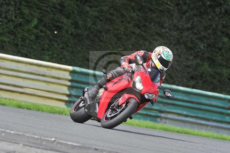 Motorcycle action photographs;cadwell;cadwell park photographs;event digital images;eventdigitalimages;motor racing louth lincolnshire;no limits trackdays;peter wileman photography;trackday;trackday digital images;trackday photos