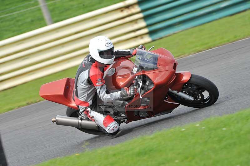 Motorcycle action photographs;cadwell;cadwell park photographs;event digital images;eventdigitalimages;motor racing louth lincolnshire;no limits trackdays;peter wileman photography;trackday;trackday digital images;trackday photos