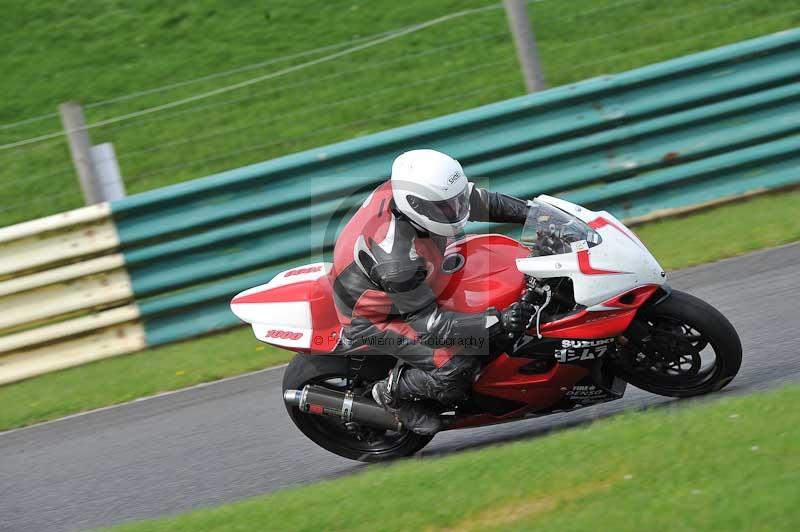 Motorcycle action photographs;cadwell;cadwell park photographs;event digital images;eventdigitalimages;motor racing louth lincolnshire;no limits trackdays;peter wileman photography;trackday;trackday digital images;trackday photos