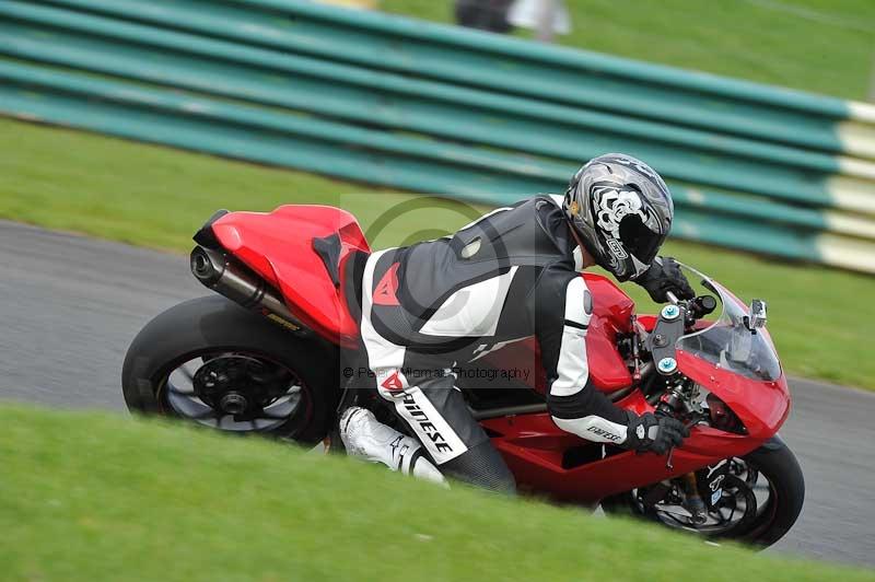 Motorcycle action photographs;cadwell;cadwell park photographs;event digital images;eventdigitalimages;motor racing louth lincolnshire;no limits trackdays;peter wileman photography;trackday;trackday digital images;trackday photos