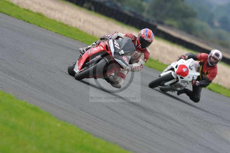 Motorcycle action photographs;cadwell;cadwell park photographs;event digital images;eventdigitalimages;motor racing louth lincolnshire;no limits trackdays;peter wileman photography;trackday;trackday digital images;trackday photos