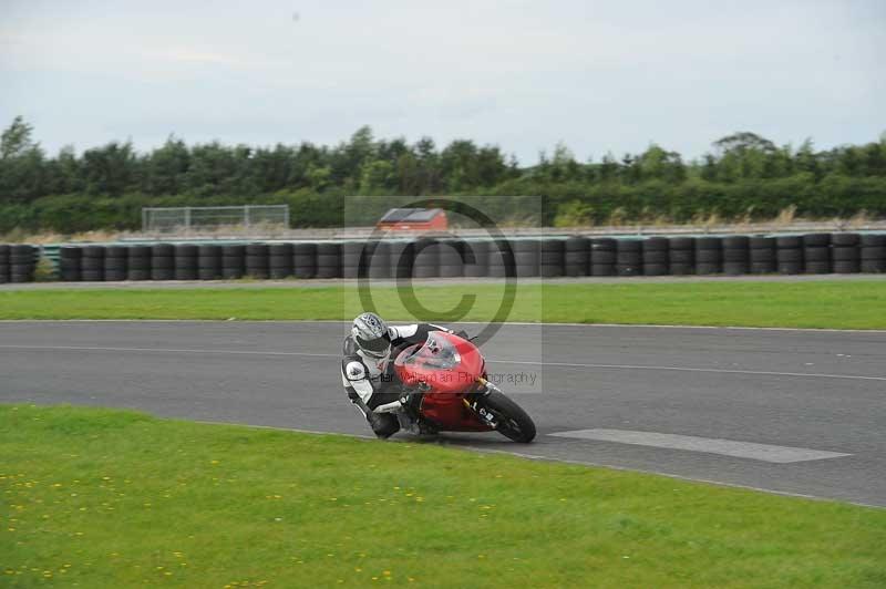 Motorcycle action photographs;cadwell;cadwell park photographs;event digital images;eventdigitalimages;motor racing louth lincolnshire;no limits trackdays;peter wileman photography;trackday;trackday digital images;trackday photos