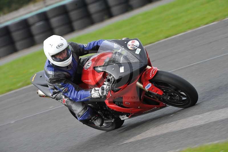 Motorcycle action photographs;cadwell;cadwell park photographs;event digital images;eventdigitalimages;motor racing louth lincolnshire;no limits trackdays;peter wileman photography;trackday;trackday digital images;trackday photos