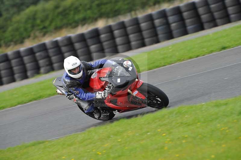 Motorcycle action photographs;cadwell;cadwell park photographs;event digital images;eventdigitalimages;motor racing louth lincolnshire;no limits trackdays;peter wileman photography;trackday;trackday digital images;trackday photos